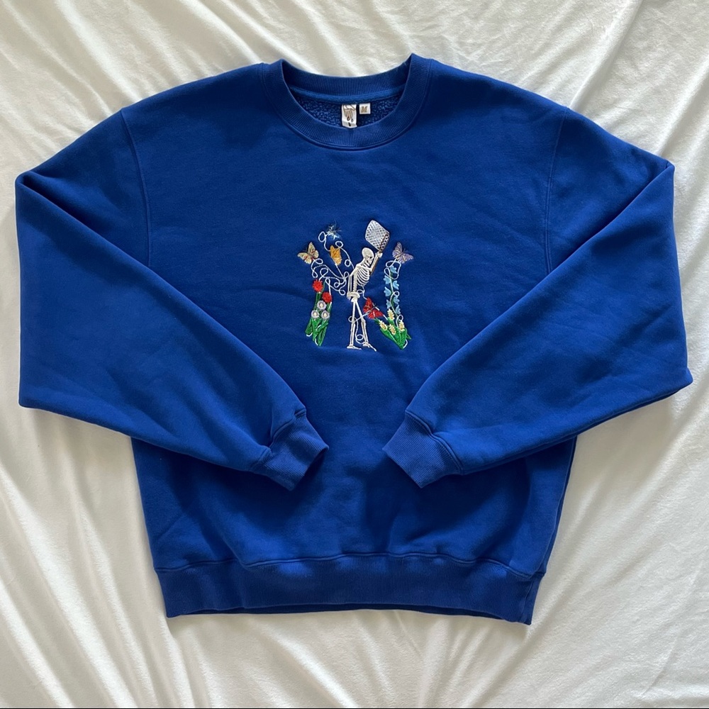 CUSTOM EMBROIDERED NEW YORK YANKEES CREWNECK